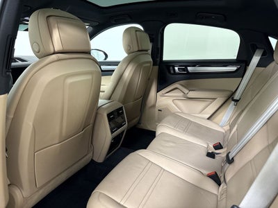 2023 Porsche Cayenne E-Hybrid Coupe E-Hybrid