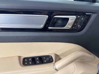 2023 Porsche Cayenne E-Hybrid Coupe E-Hybrid