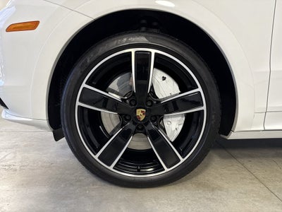 2023 Porsche Cayenne Coupe Turbo