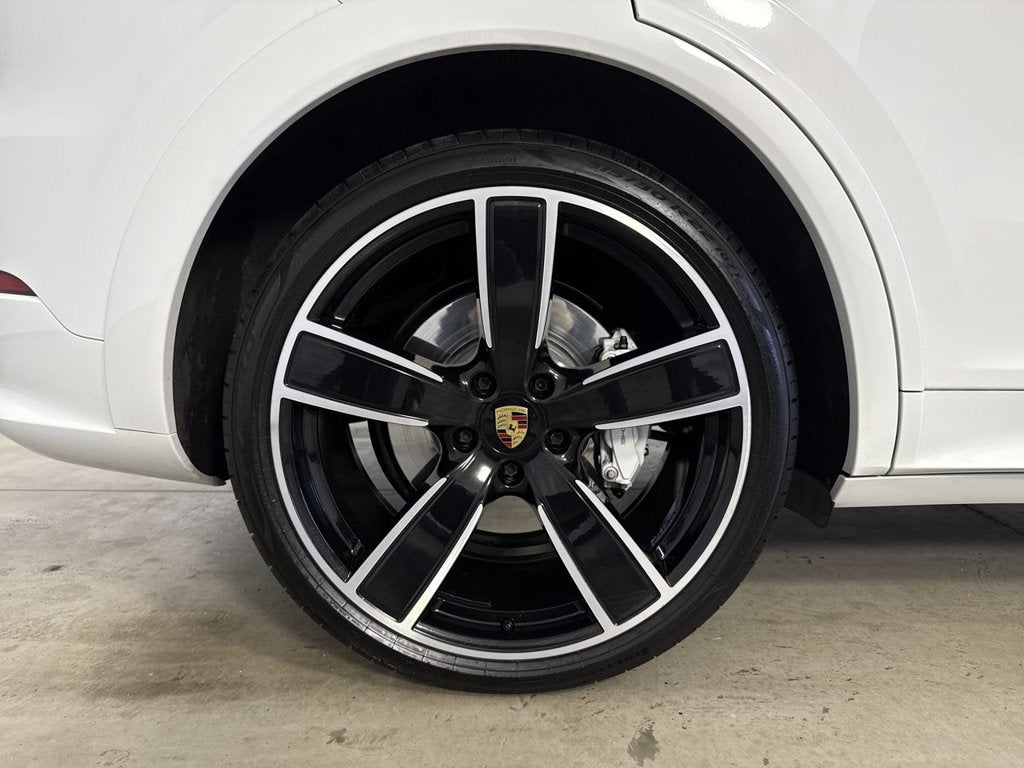 2023 Porsche Cayenne Coupe Turbo