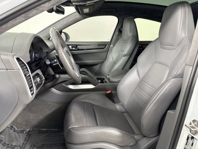 2023 Porsche Cayenne Coupe Turbo