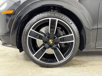 2023 Porsche Cayenne Coupe Turbo