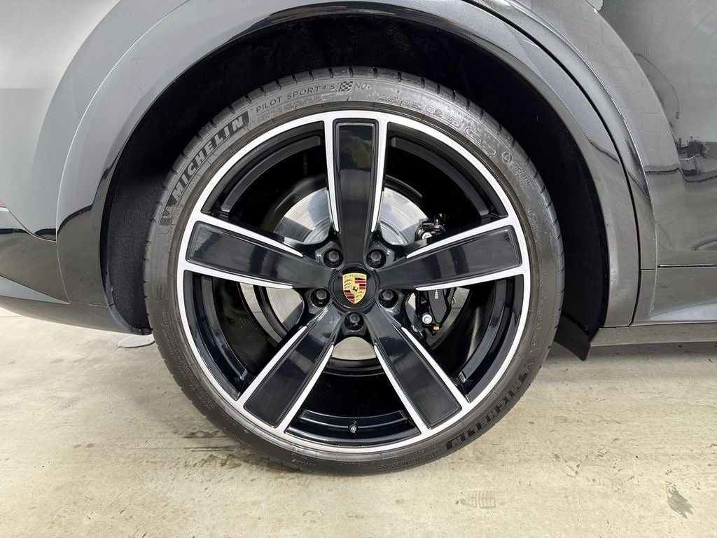 2023 Porsche Cayenne Coupe Turbo