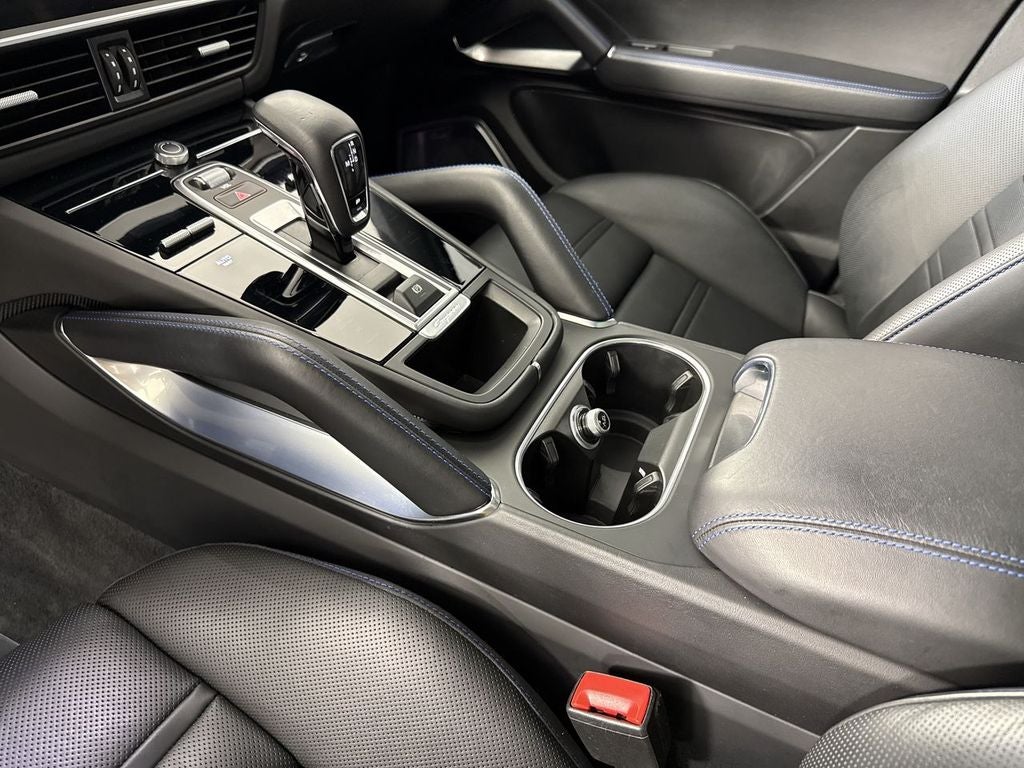 2023 Porsche Cayenne Coupe Turbo