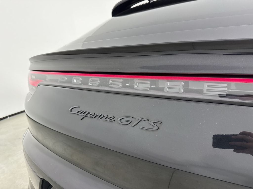 2022 Porsche Cayenne Coupe GTS