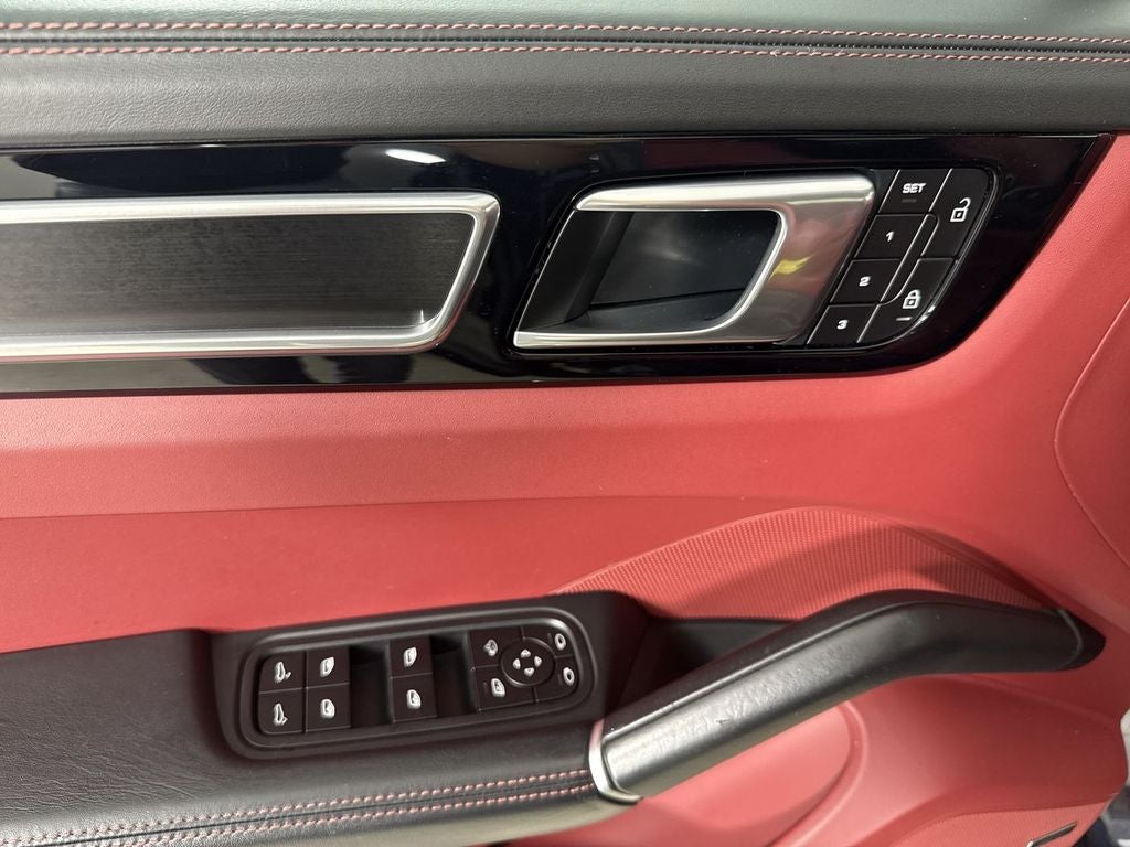 2022 Porsche Cayenne Coupe GTS