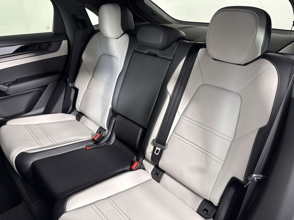 2026 Porsche Cayenne Coupe Cayenne GTS Coupe
