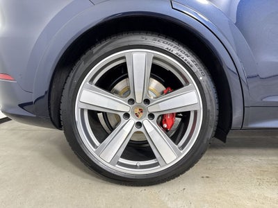 2026 Porsche Cayenne Coupe GTS
