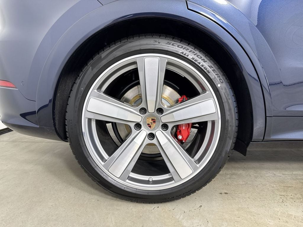 2026 Porsche Cayenne Coupe GTS