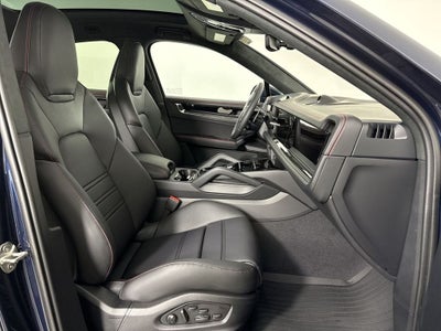 2026 Porsche Cayenne Coupe GTS