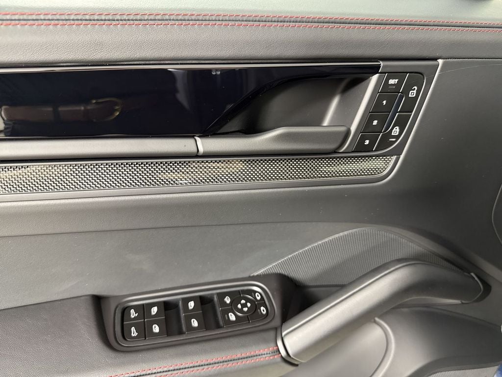 2026 Porsche Cayenne Coupe GTS