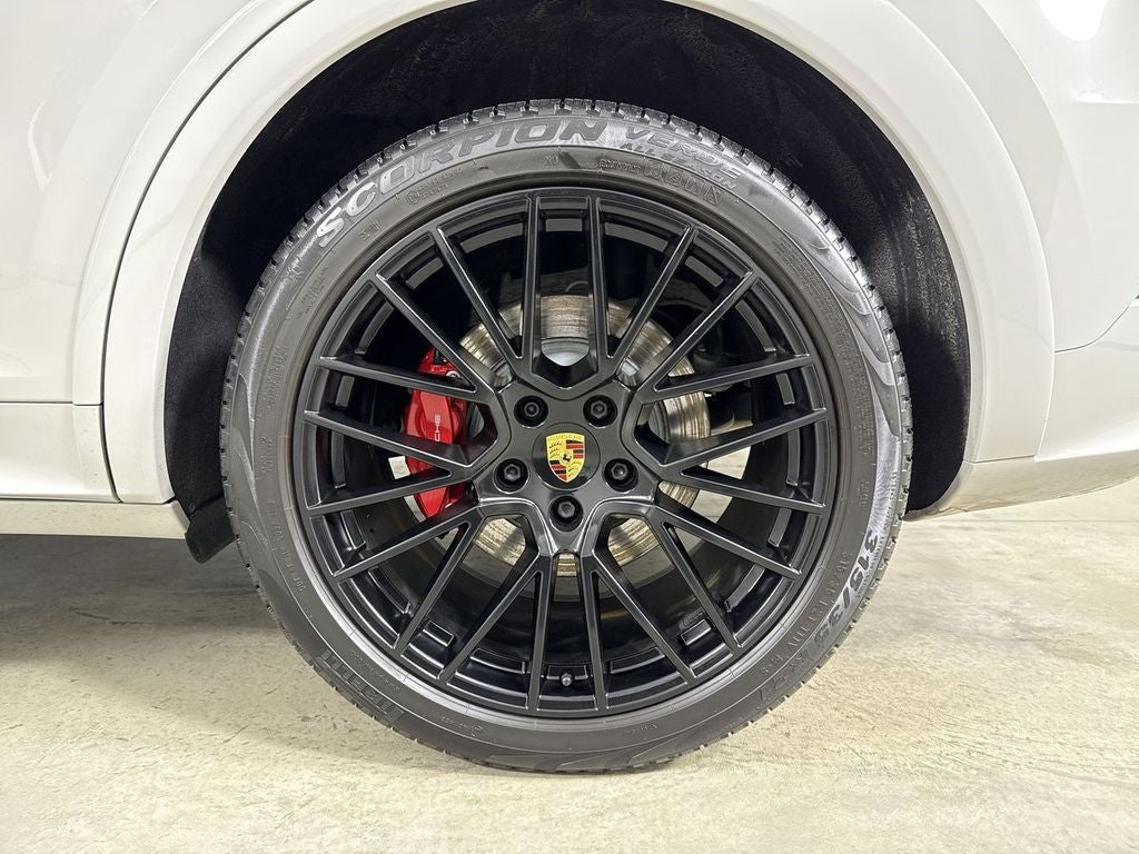 2021 Porsche Cayenne Coupe GTS