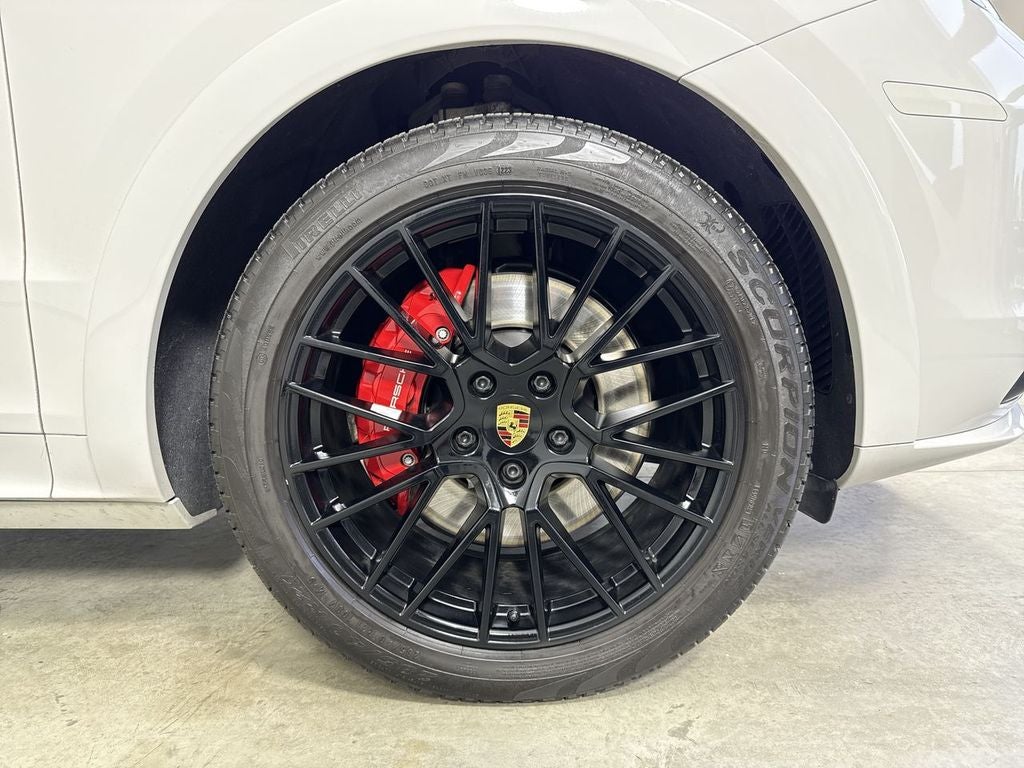 2021 Porsche Cayenne Coupe GTS