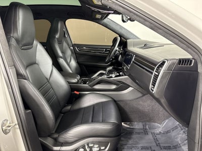 2021 Porsche Cayenne Coupe GTS