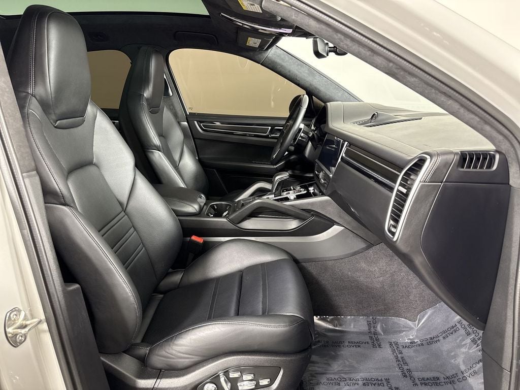 2021 Porsche Cayenne Coupe GTS