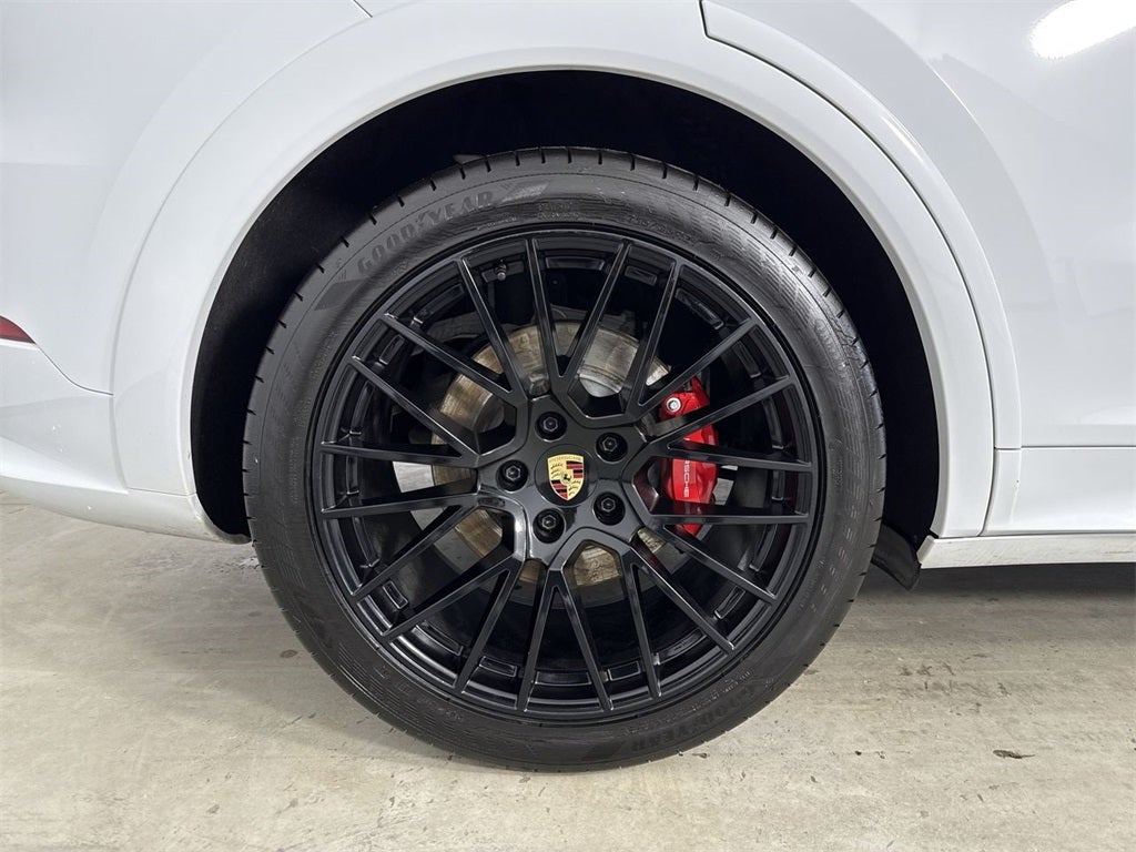 2023 Porsche Cayenne Coupe GTS