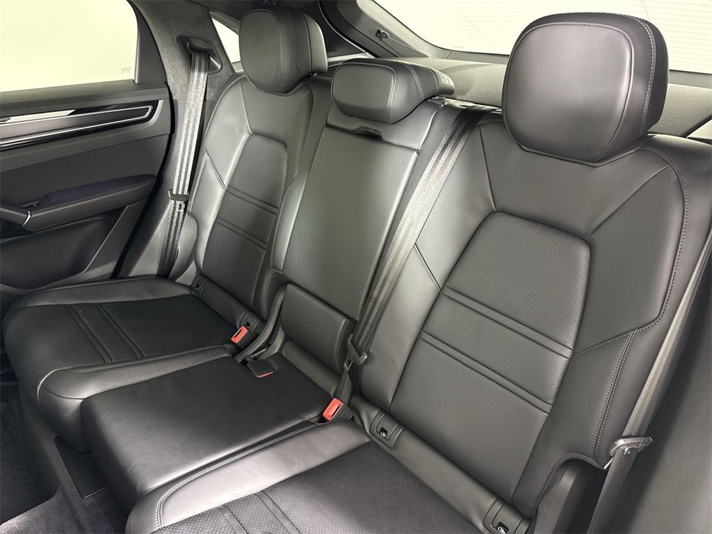 2023 Porsche Cayenne Coupe GTS