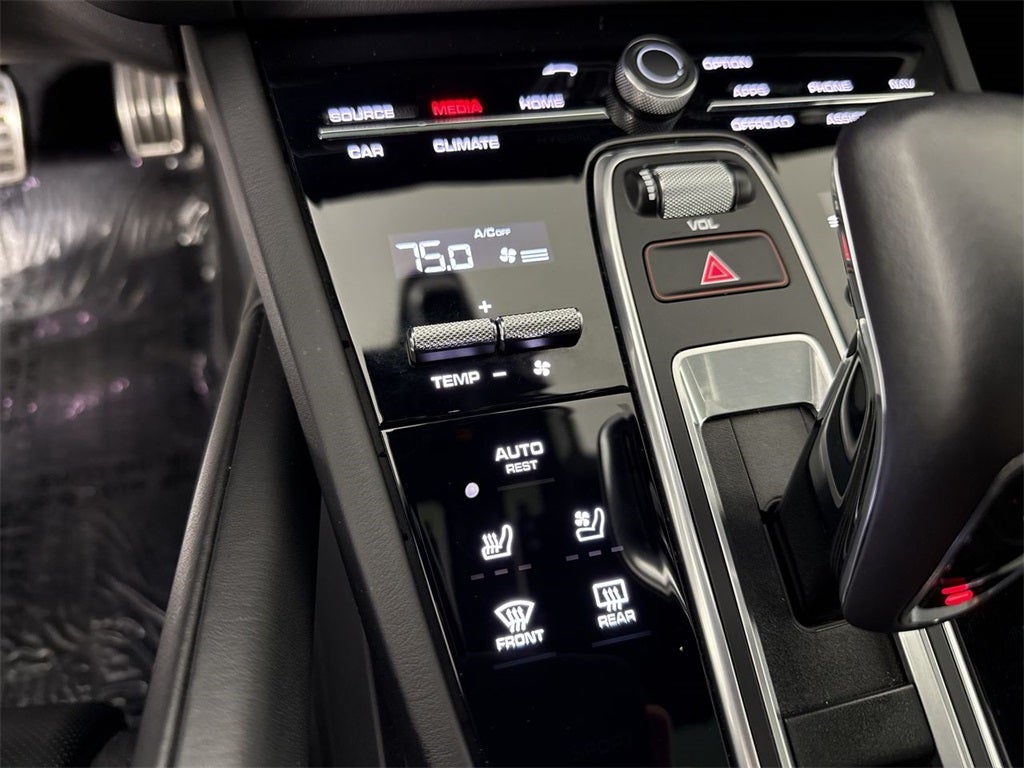 2023 Porsche Cayenne Coupe GTS