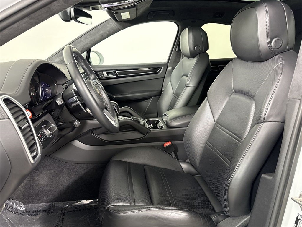 2023 Porsche Cayenne Coupe GTS