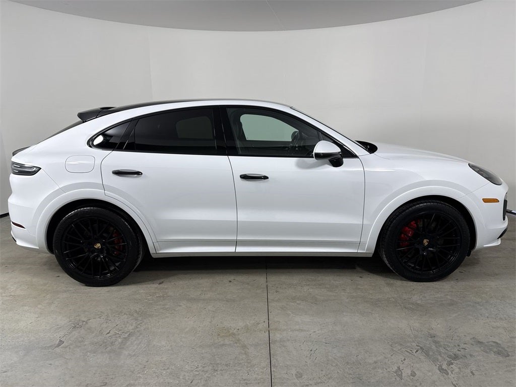2023 Porsche Cayenne Coupe GTS