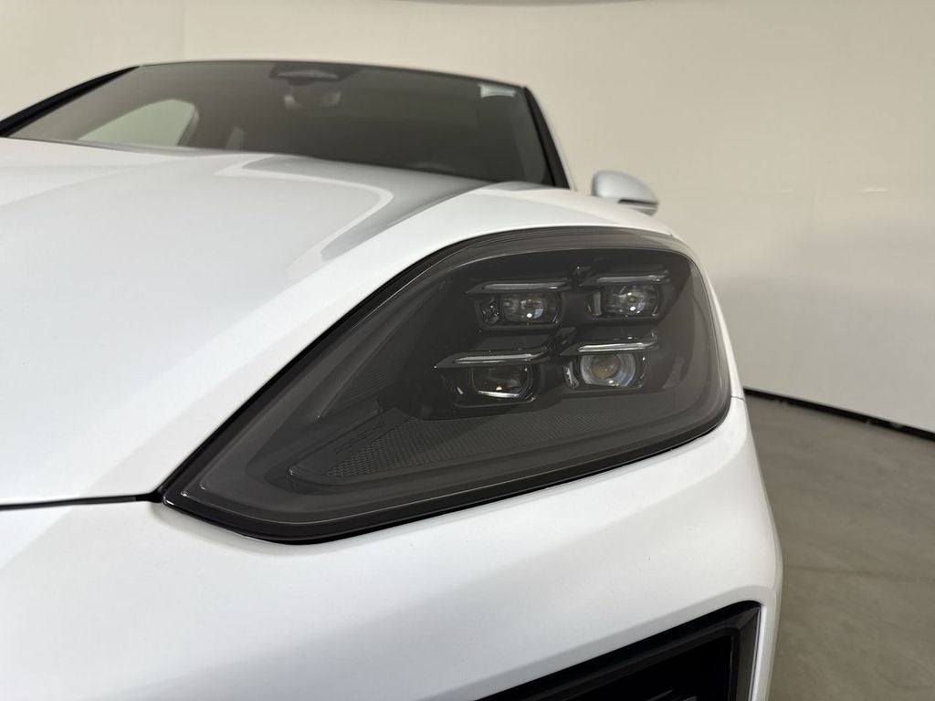 2026 Porsche Cayenne Coupe GTS