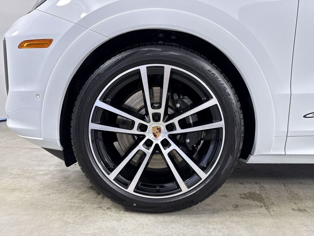 2026 Porsche Cayenne Coupe GTS