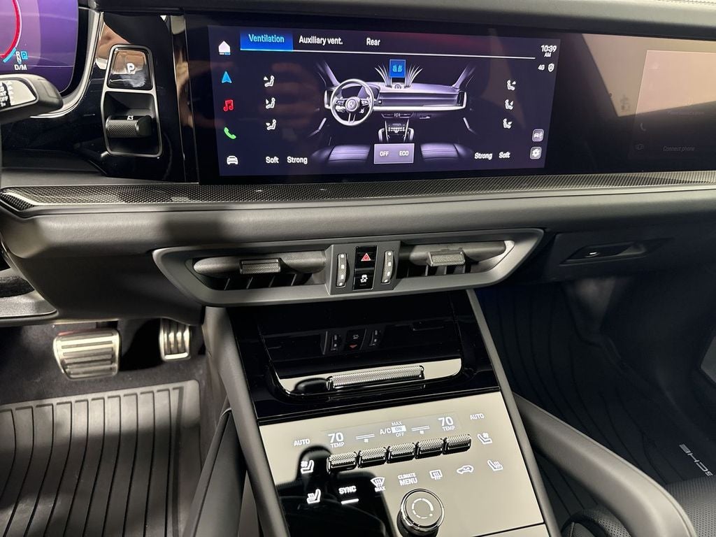2026 Porsche Cayenne Coupe GTS
