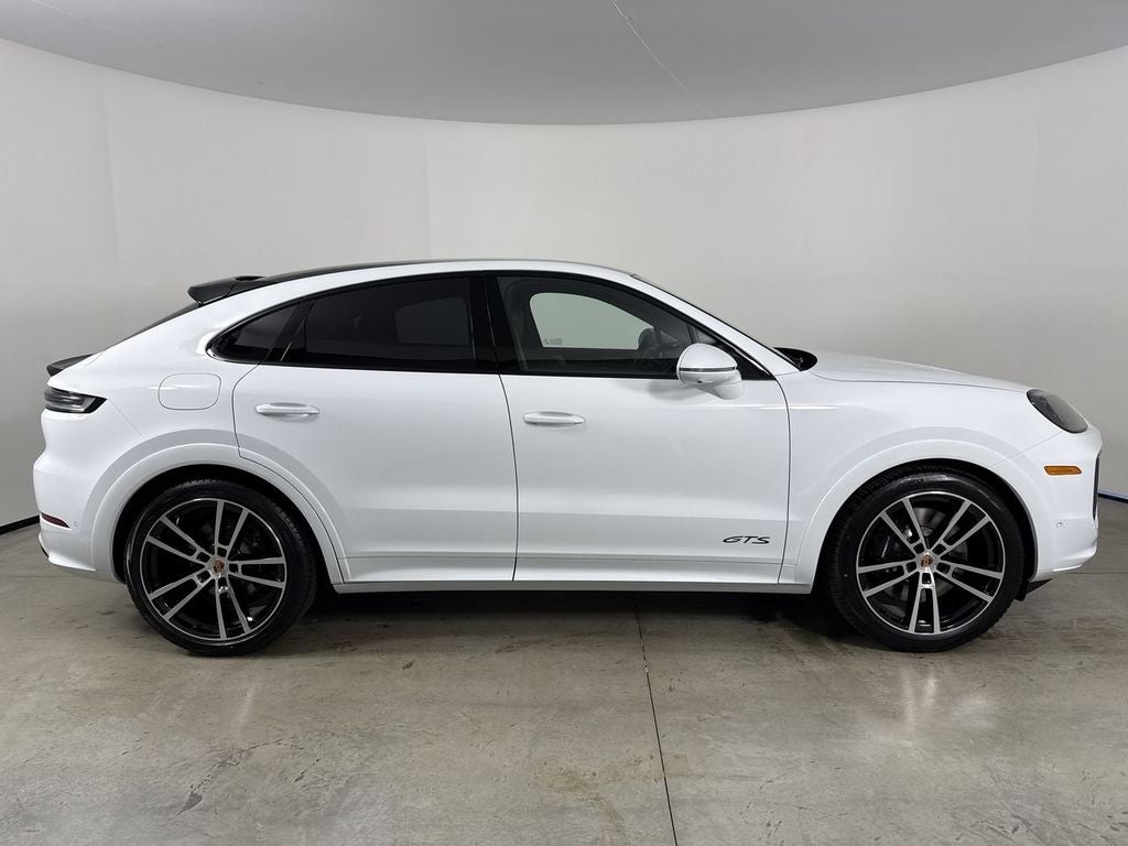 2026 Porsche Cayenne Coupe GTS
