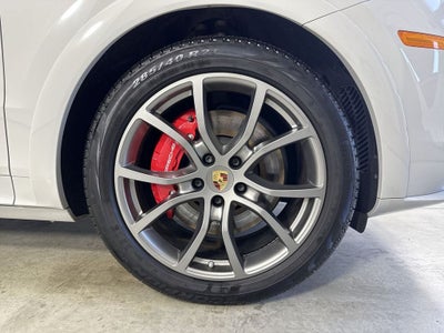 2023 Porsche Cayenne Coupe GTS