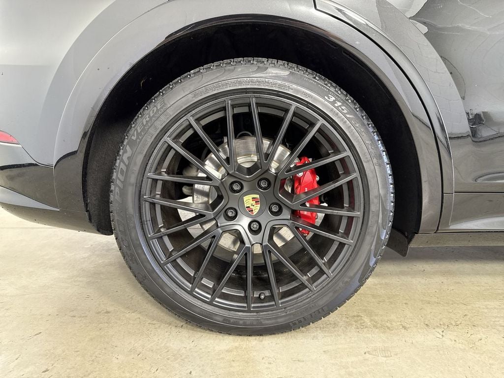 2023 Porsche Cayenne Coupe GTS