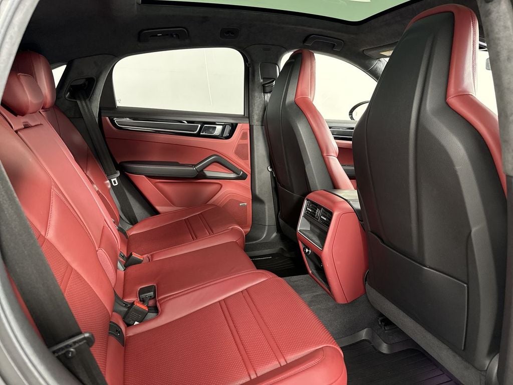 2023 Porsche Cayenne Coupe GTS