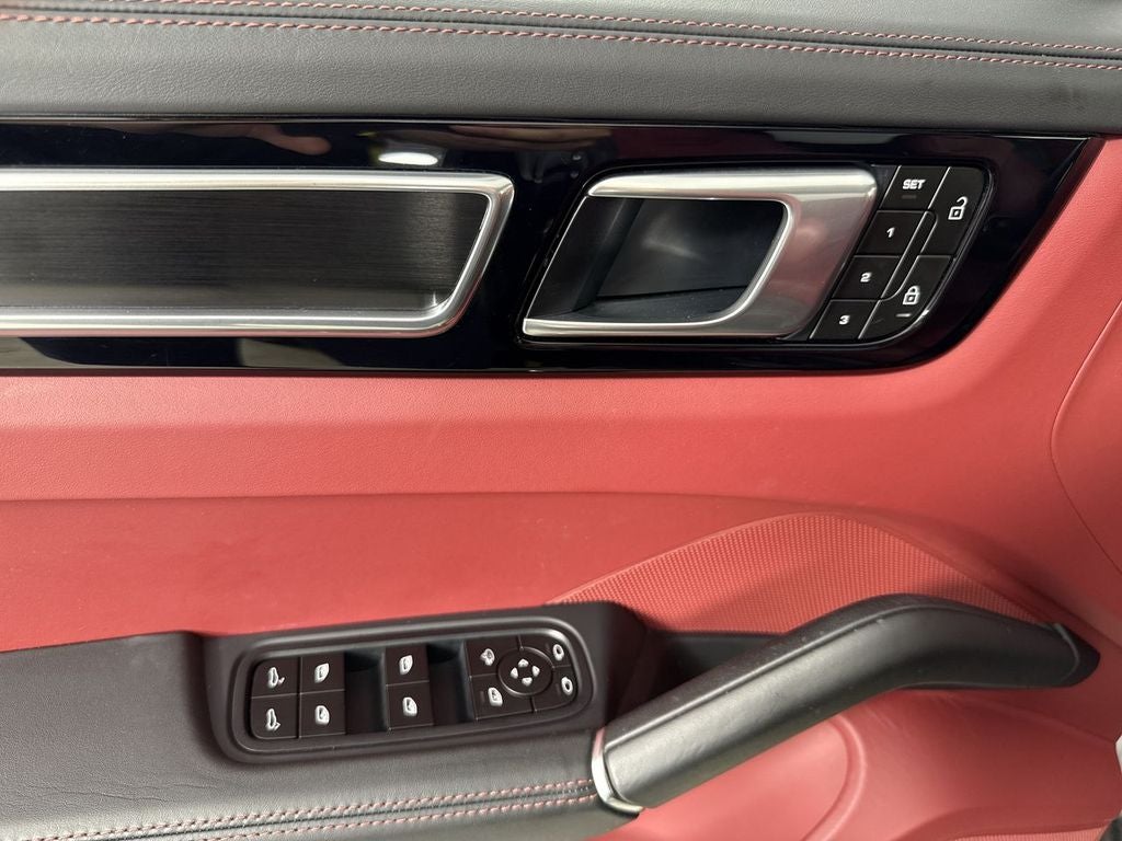 2023 Porsche Cayenne Coupe GTS