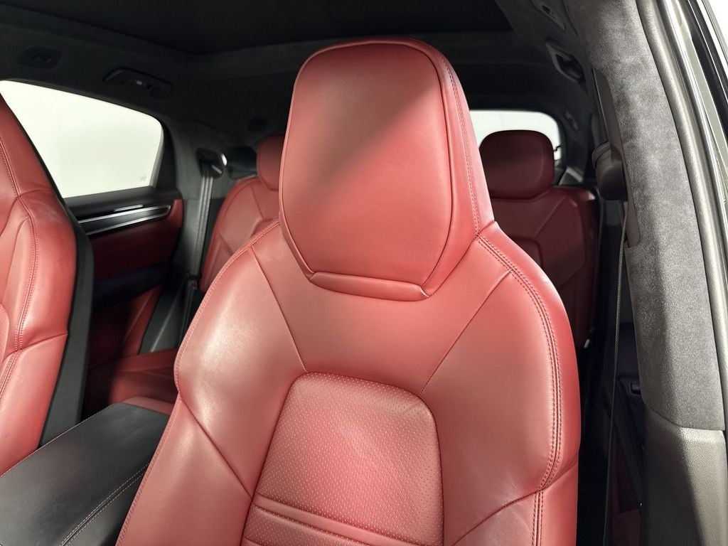 2023 Porsche Cayenne Coupe GTS