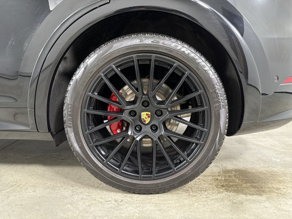 2023 Porsche Cayenne Coupe GTS