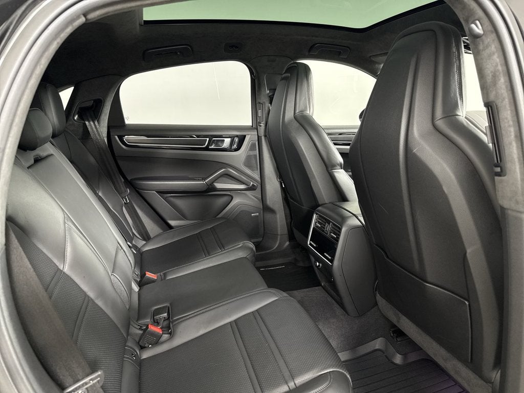 2023 Porsche Cayenne Coupe GTS