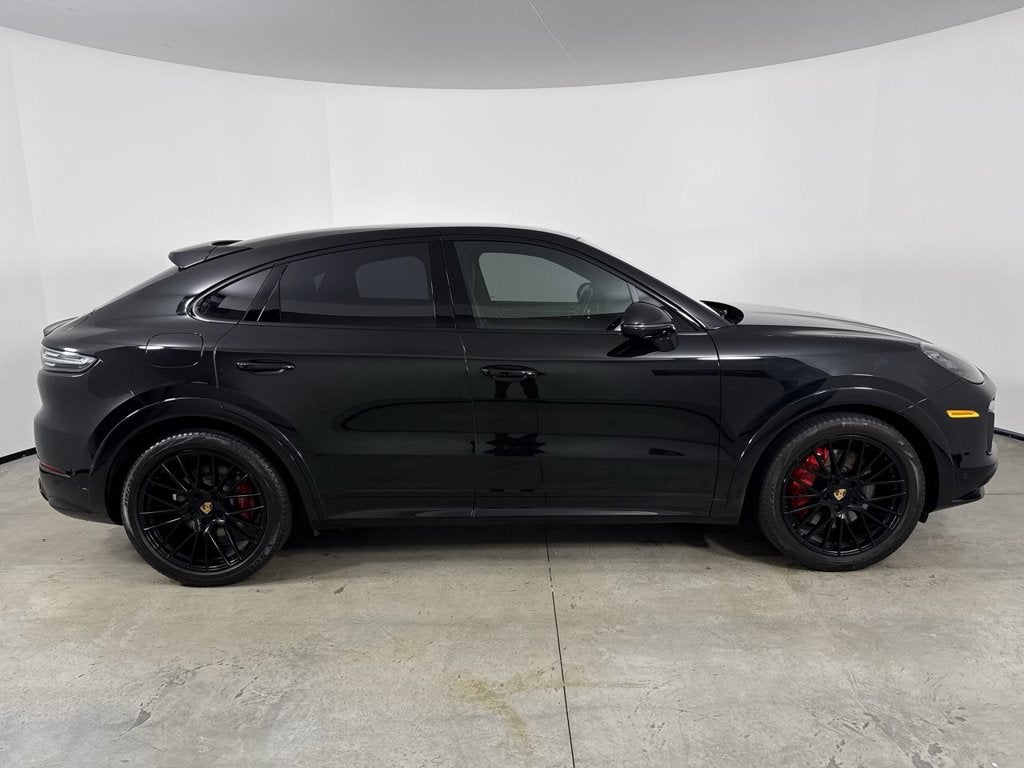 2023 Porsche Cayenne Coupe GTS
