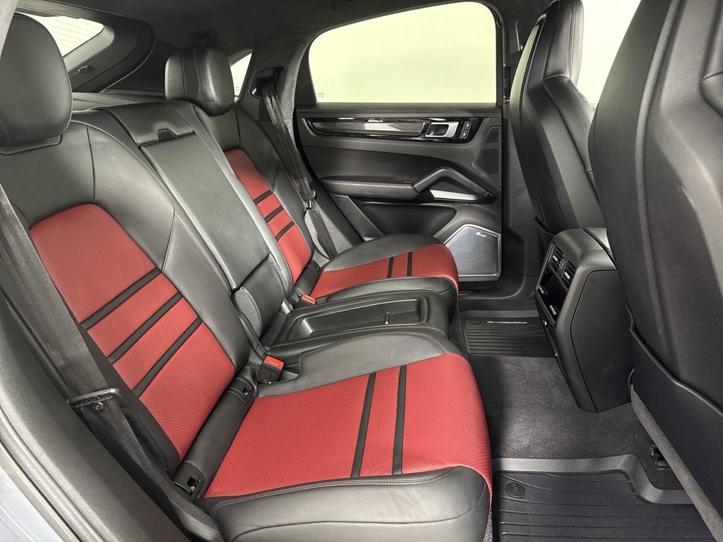 2022 Porsche Cayenne Coupe Turbo GT