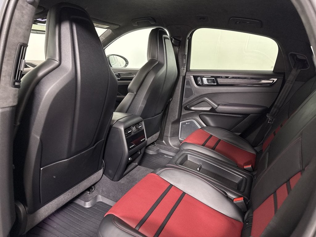2022 Porsche Cayenne Coupe Turbo GT