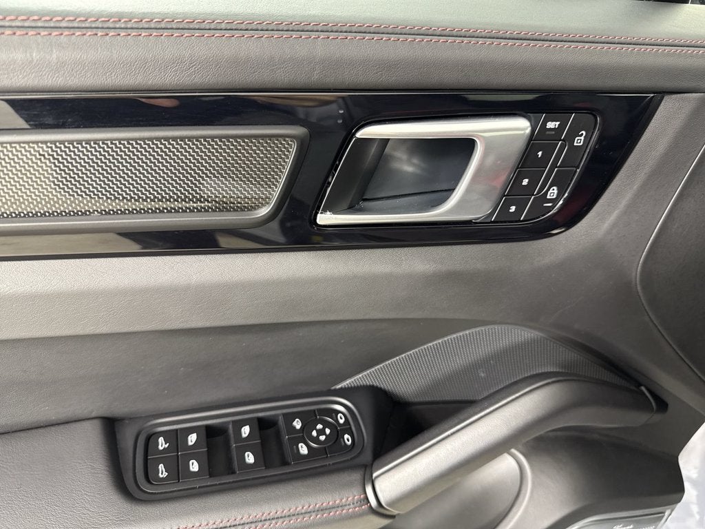 2022 Porsche Cayenne Coupe Turbo GT