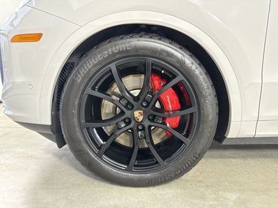 2025 Porsche Cayenne Coupe S