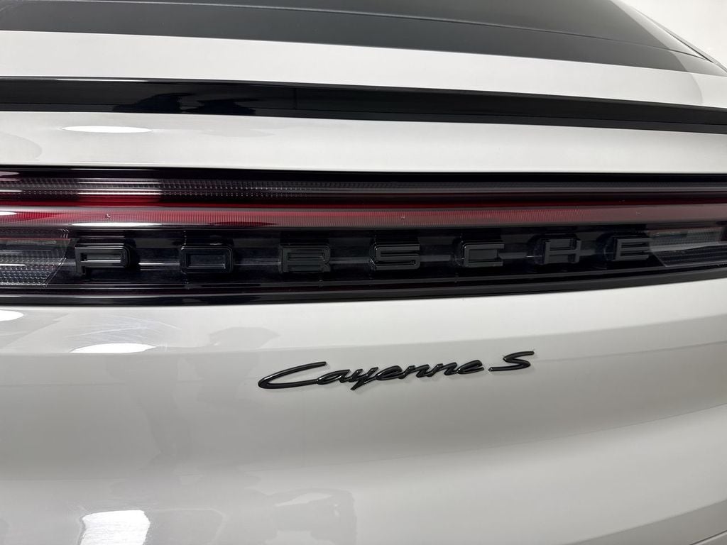 2025 Porsche Cayenne Coupe S