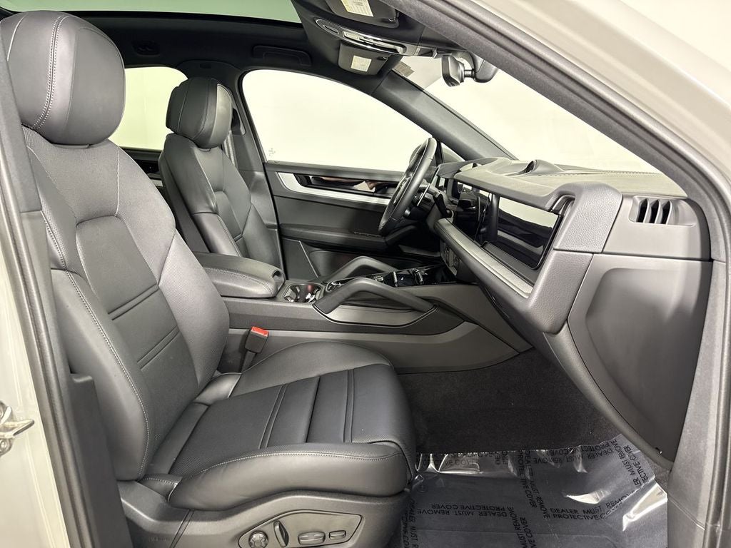 2025 Porsche Cayenne Coupe S