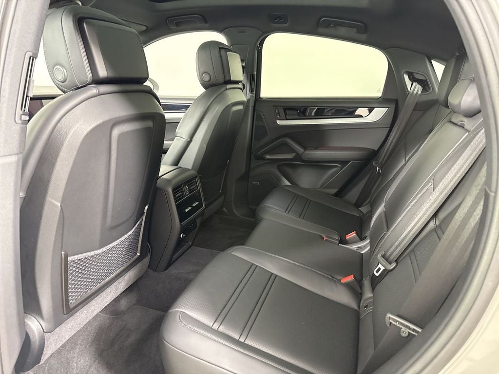 2025 Porsche Cayenne Coupe S