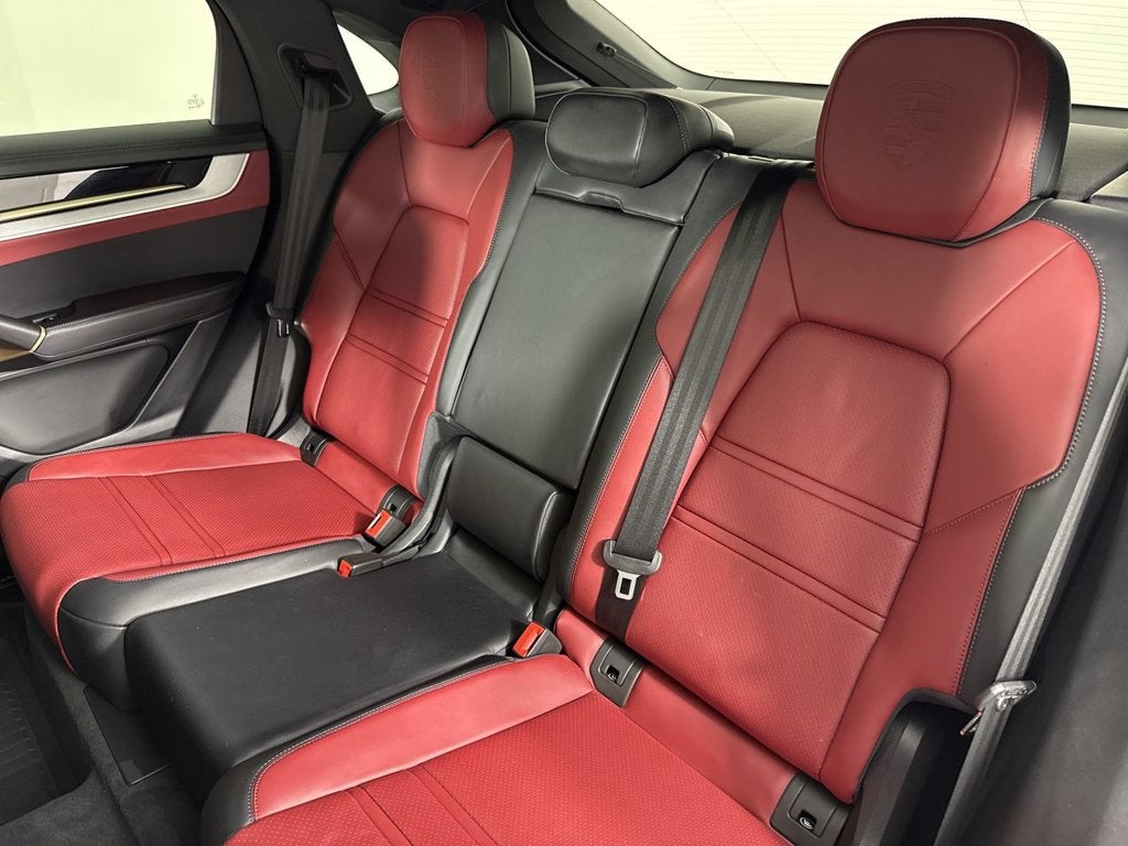 2025 Porsche Cayenne Coupe S