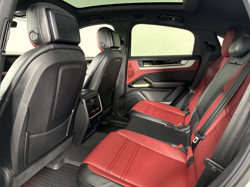 2025 Porsche Cayenne Coupe S