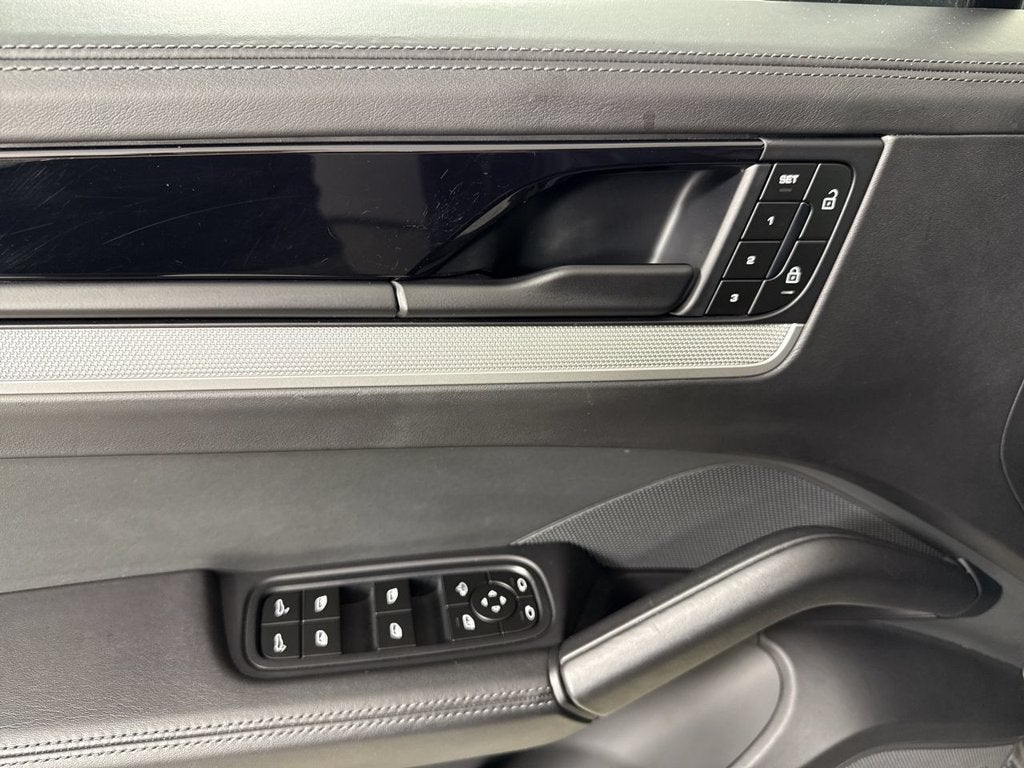 2024 Porsche Cayenne Coupe S