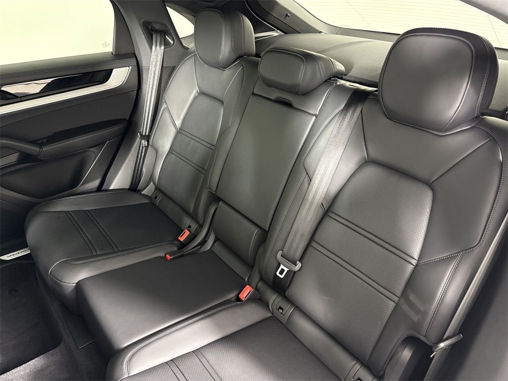 2025 Porsche Cayenne Coupe S