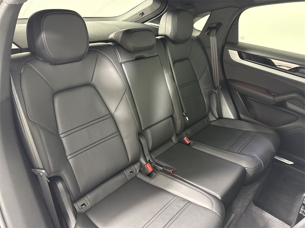 2025 Porsche Cayenne Coupe S