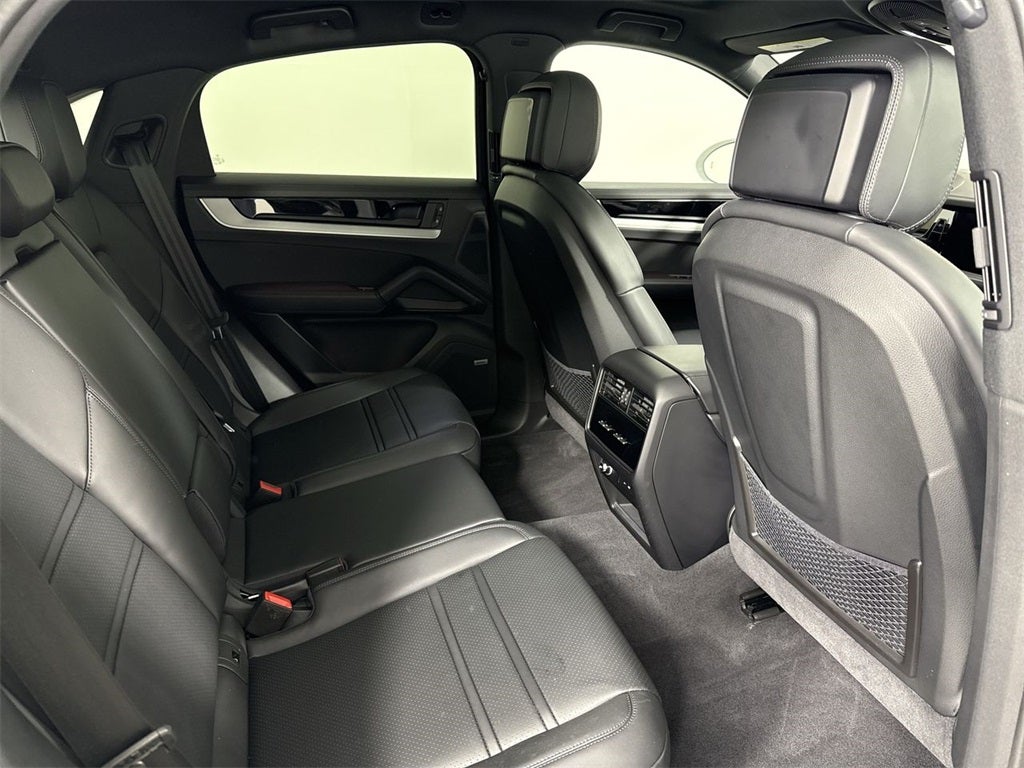 2025 Porsche Cayenne Coupe S