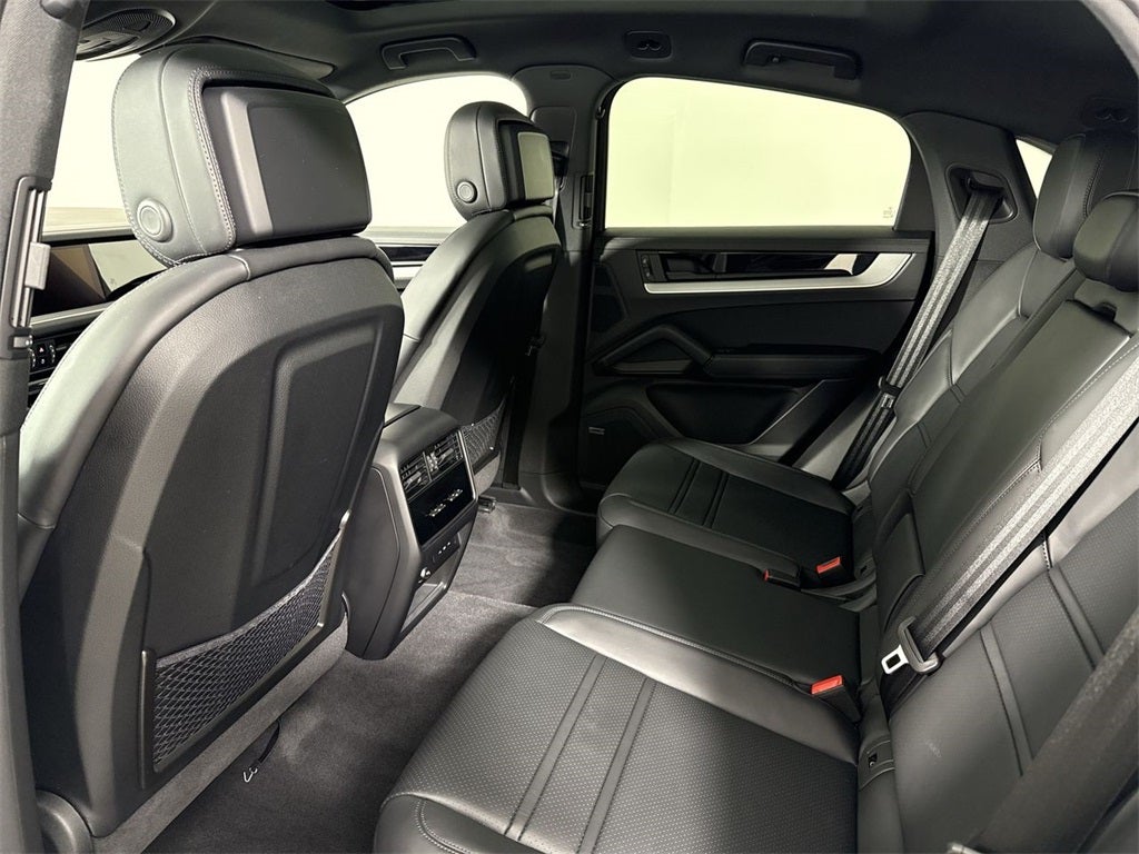 2025 Porsche Cayenne Coupe S